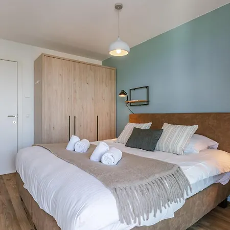 Huswell - Spacious With Huge Terrace With Sea View *