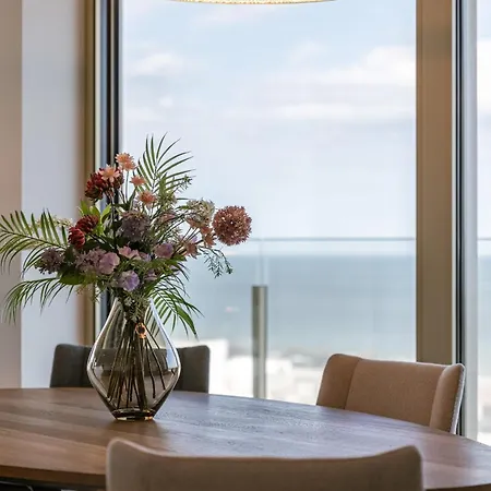 Huswell - Spacious With Huge Terrace With Sea View Apartment *