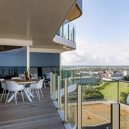 Huswell - Spacious With Huge Terrace With Sea View Apartment