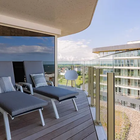 Huswell - Spacious With Huge Terrace With Sea View Apartment
